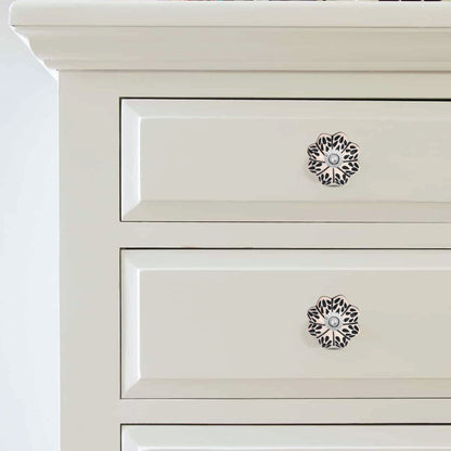 Flower Shaped Leaf Design Knobs
