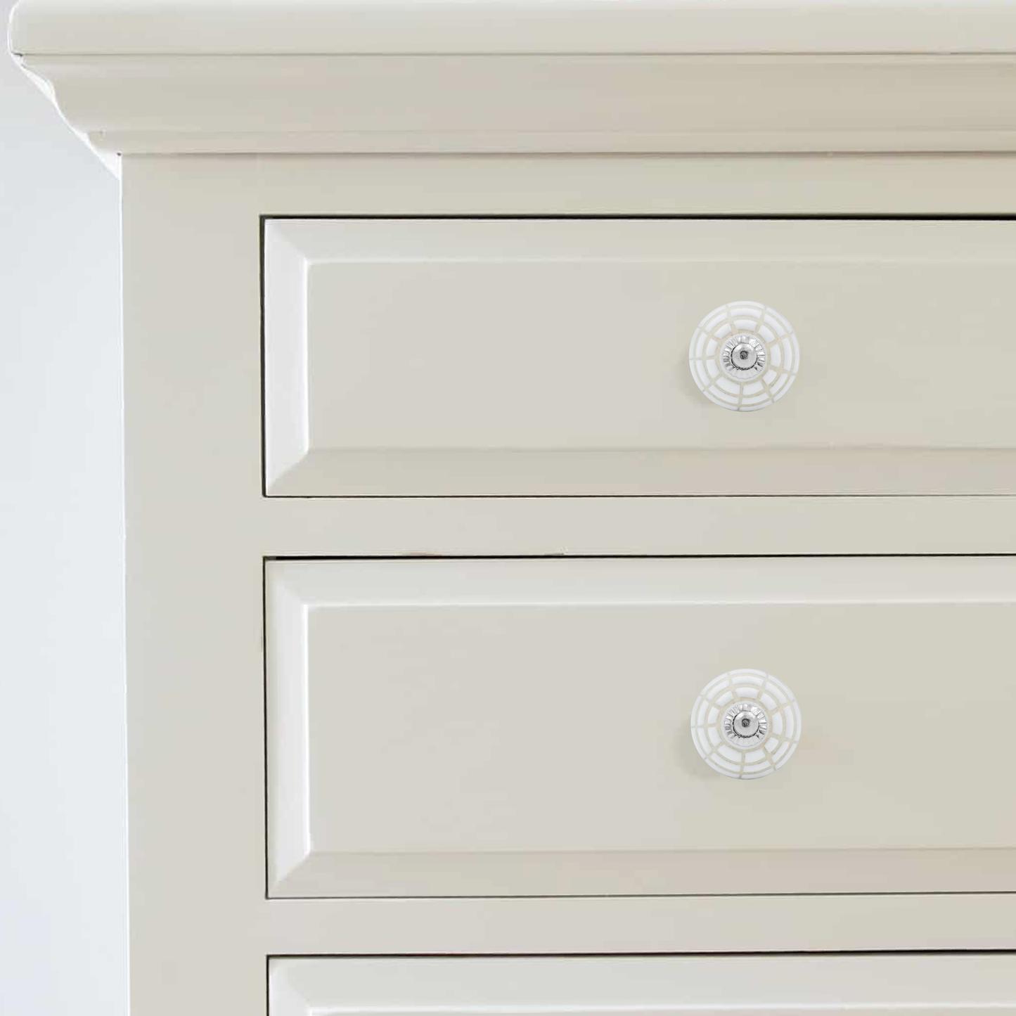 Sleek Simplicity Round Knob