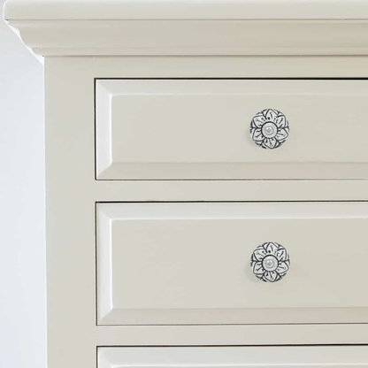 Blossoming Elegance Crystal Flower Knob